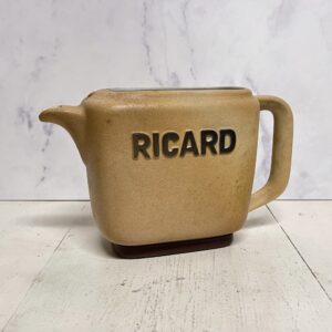 Fransk RICARD kande i lys brun keramik