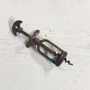 Antik fransk vinoptrækker med patina